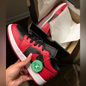 Jordan 1 low Reverse Bred